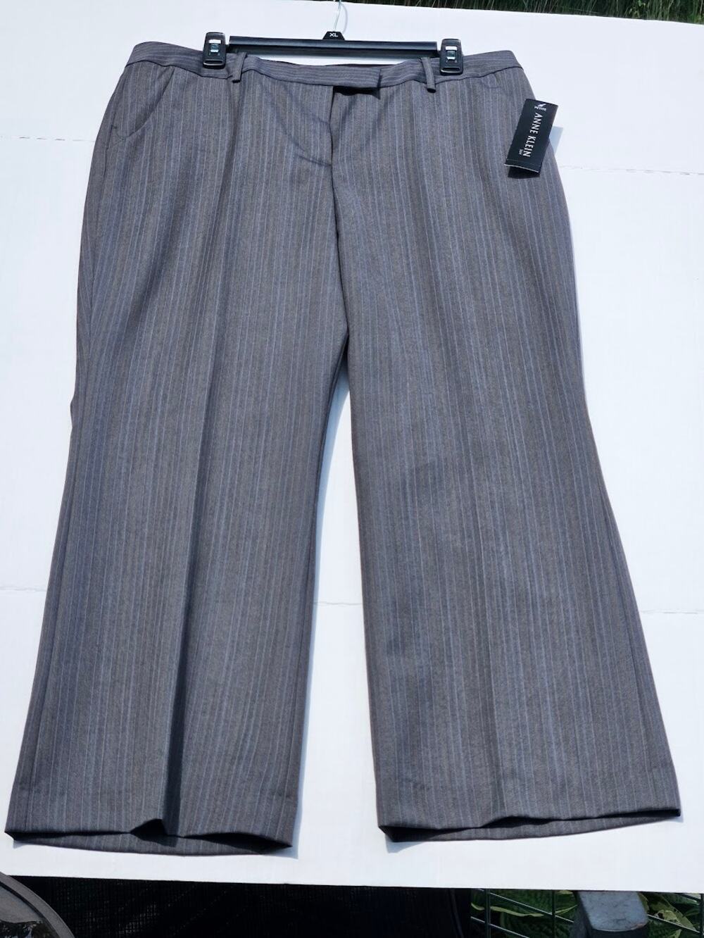 Vintage Anne Klein Women's Gray Pinstripe Wool Blend Dress Pants – 14P – NWT